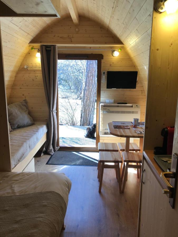 Camping-Hotel De Plein Air Les 2 Bois Baratier Екстер'єр фото